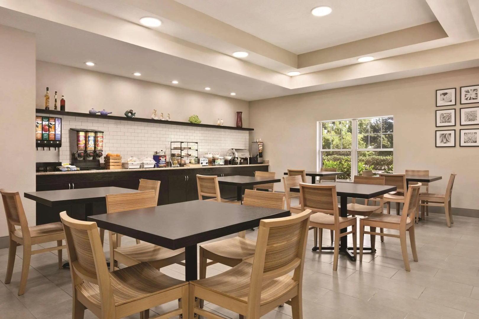 Photo - Country Inn & Suites by Radisson, Tampa/Brandon, FL