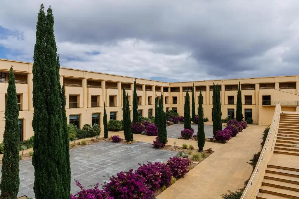 Photo - The Navigator - Colombus All Inclusive