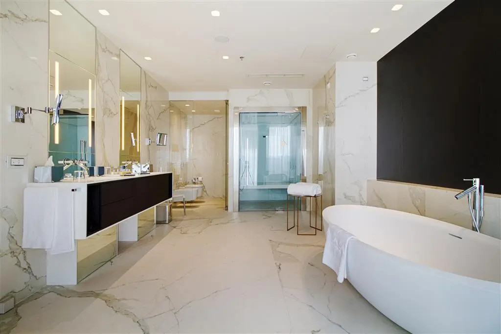 Photo - Maritim Hotel Plaza Tirana