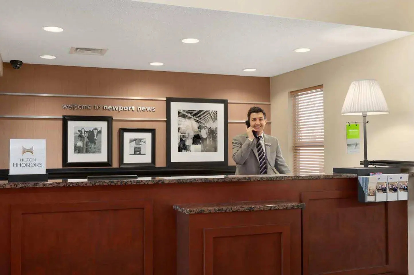 Photo - Hampton Inn & Suites Newport News (Oyster Point)