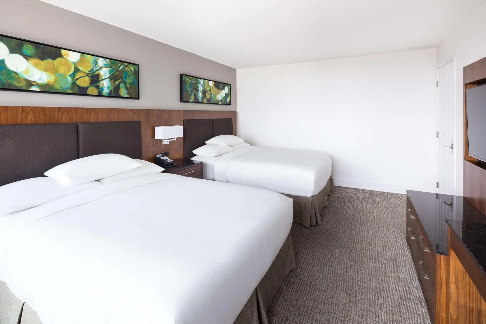 Foto - DoubleTree by Hilton Hotel & Suites Victoria