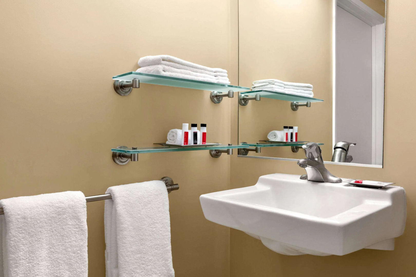 Photo - Travelodge by Wyndham Presidio San Francisco