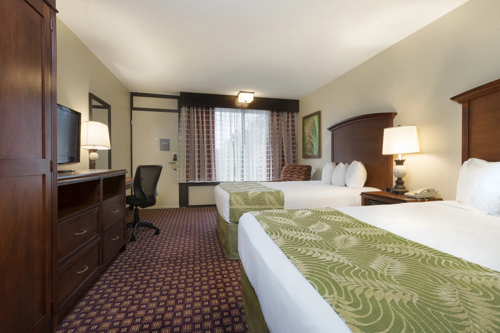 Photo - Rosen Inn International