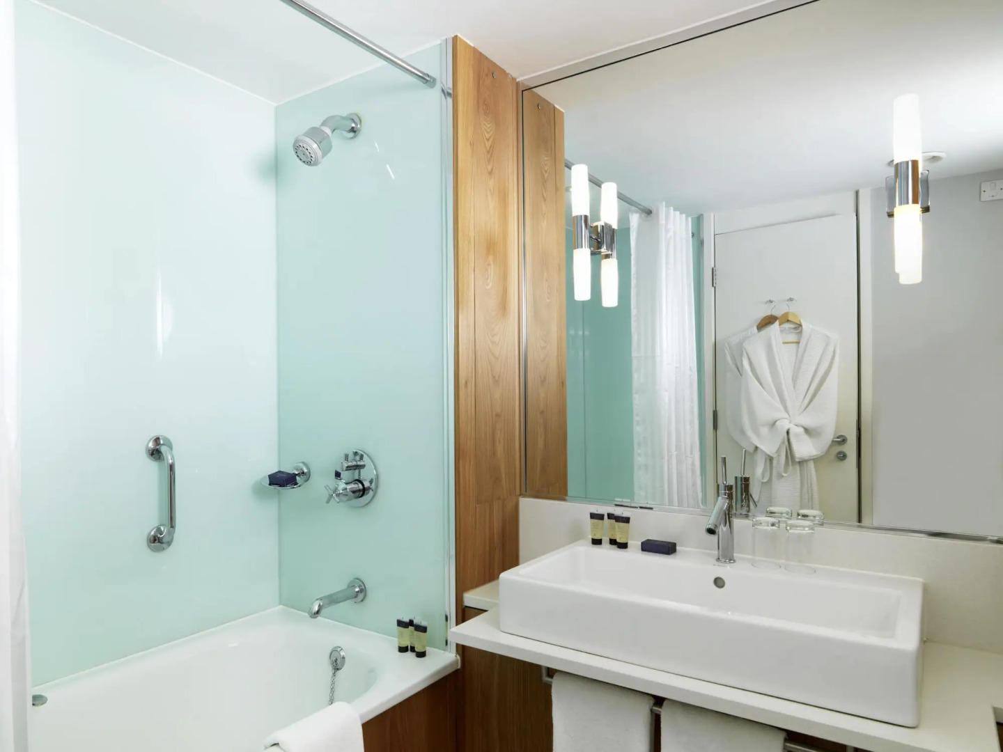 Photo - Reserve, by Warner Hotels - The Runnymede on Thames