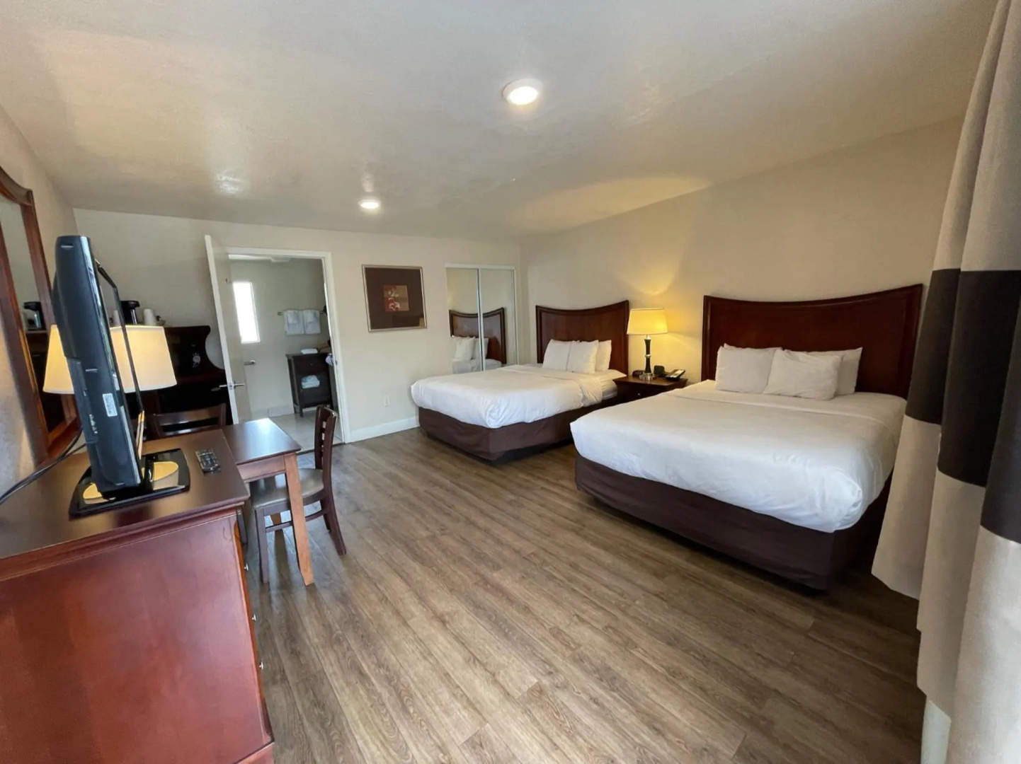 Photo - Blu Pacific Hotel