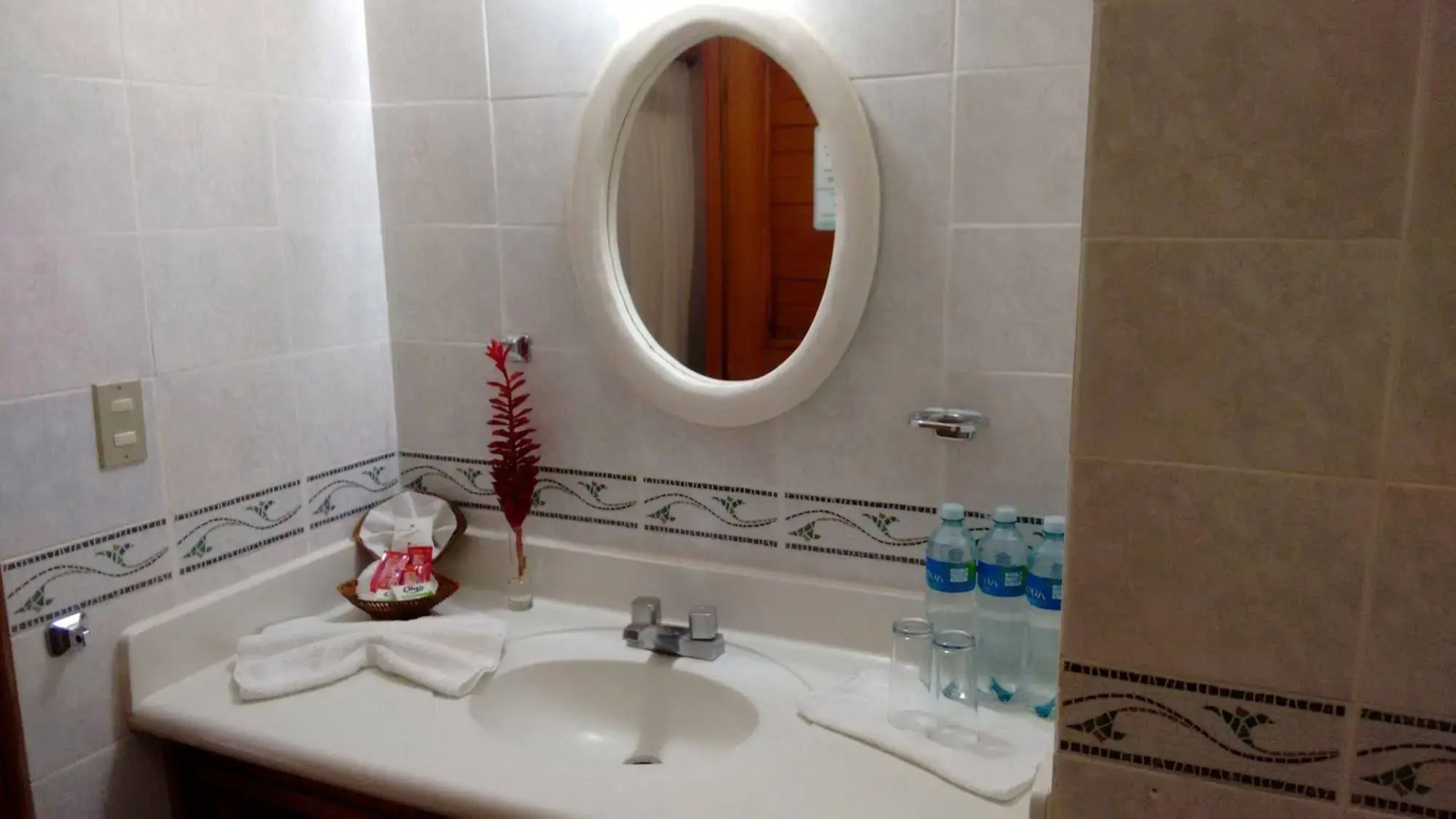 Photo - Banana Palms Hotel