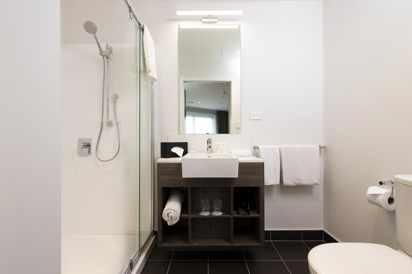 Photo - Oaks Auckland Hotel