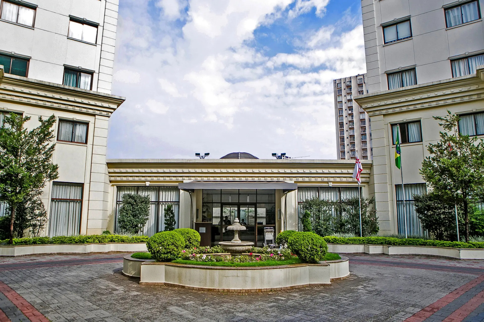 Photo - Quality Suites Vila Olimpia