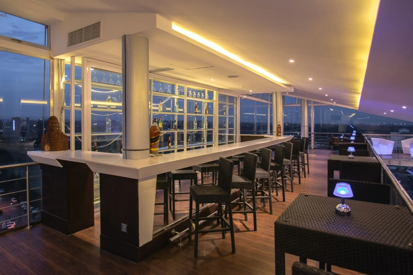 Photo - Cloud Hotel & Suites