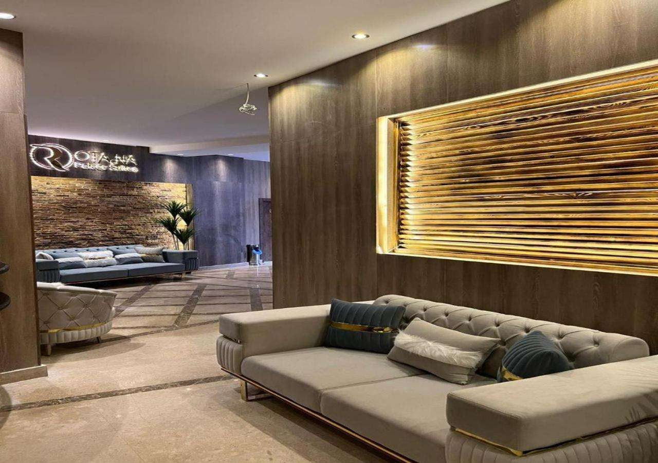 Foto - Rotana Palace Suites