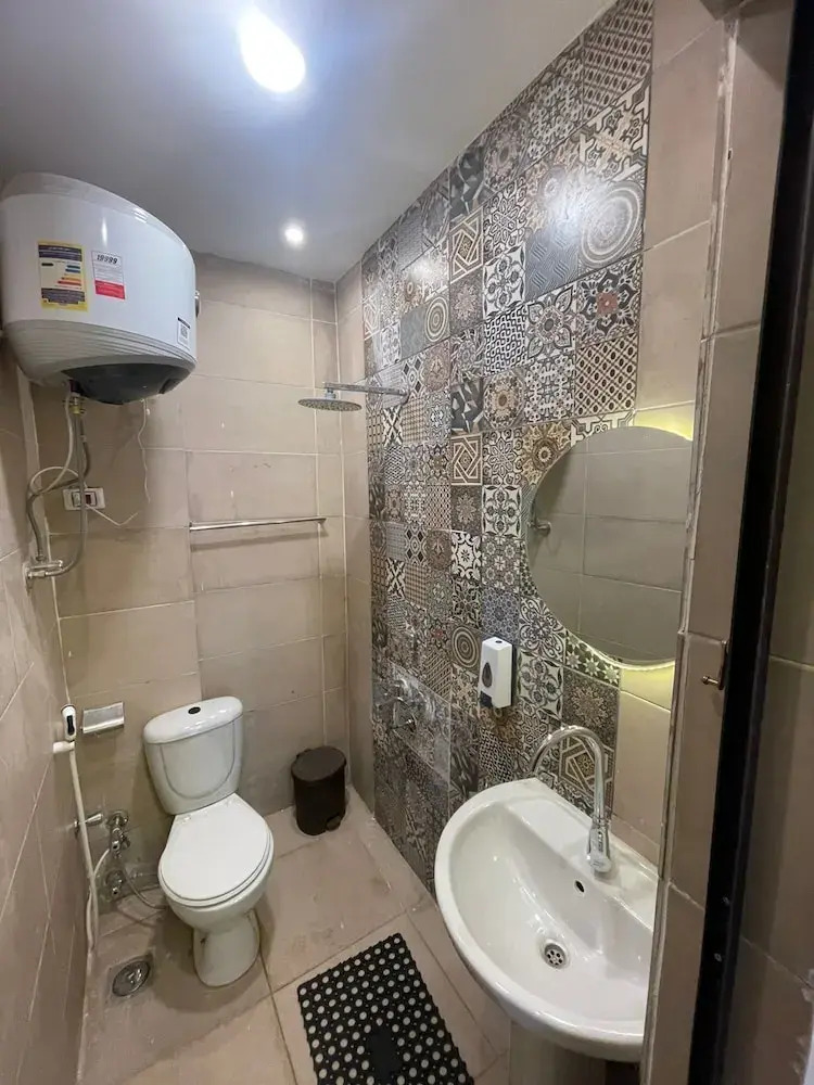 Photo - Sami pyramids inn positive energy