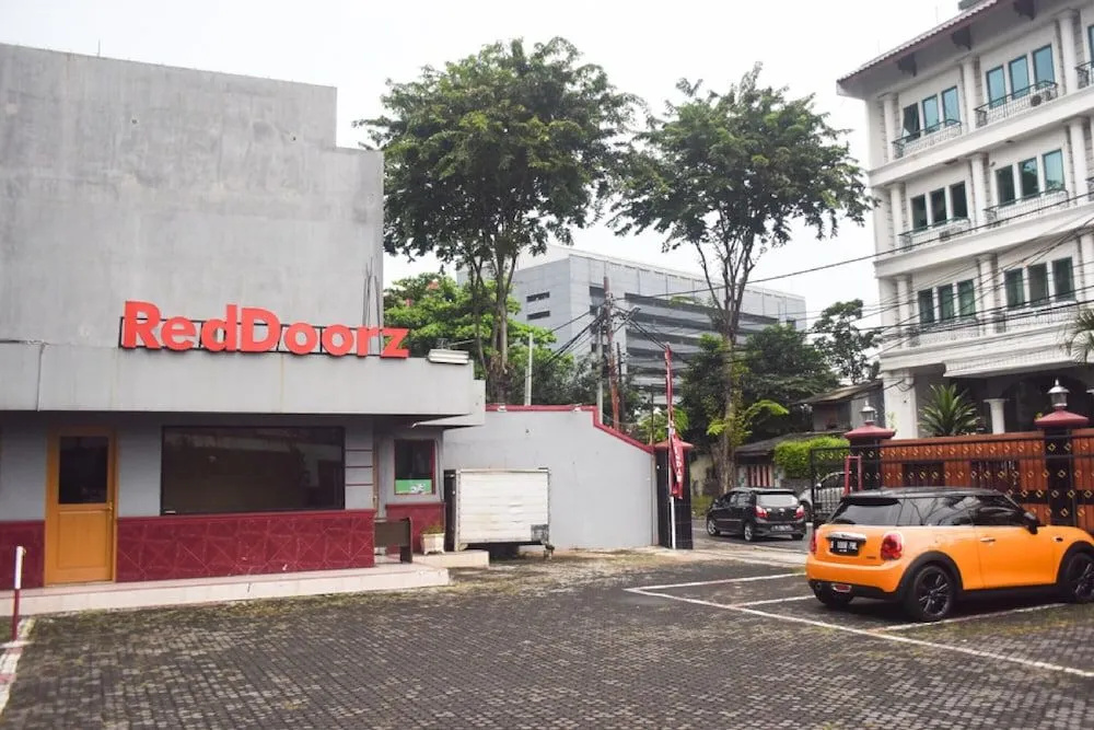 Photo - RedDoorz Plus near RSCM Jakarta