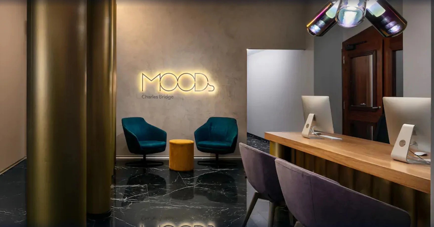 Foto - MOODs Charles Bridge