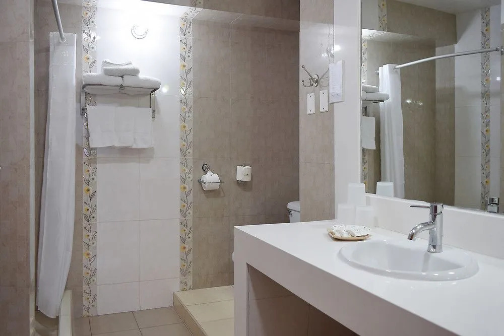 Photo - Gran Mundo Hotel & Suites