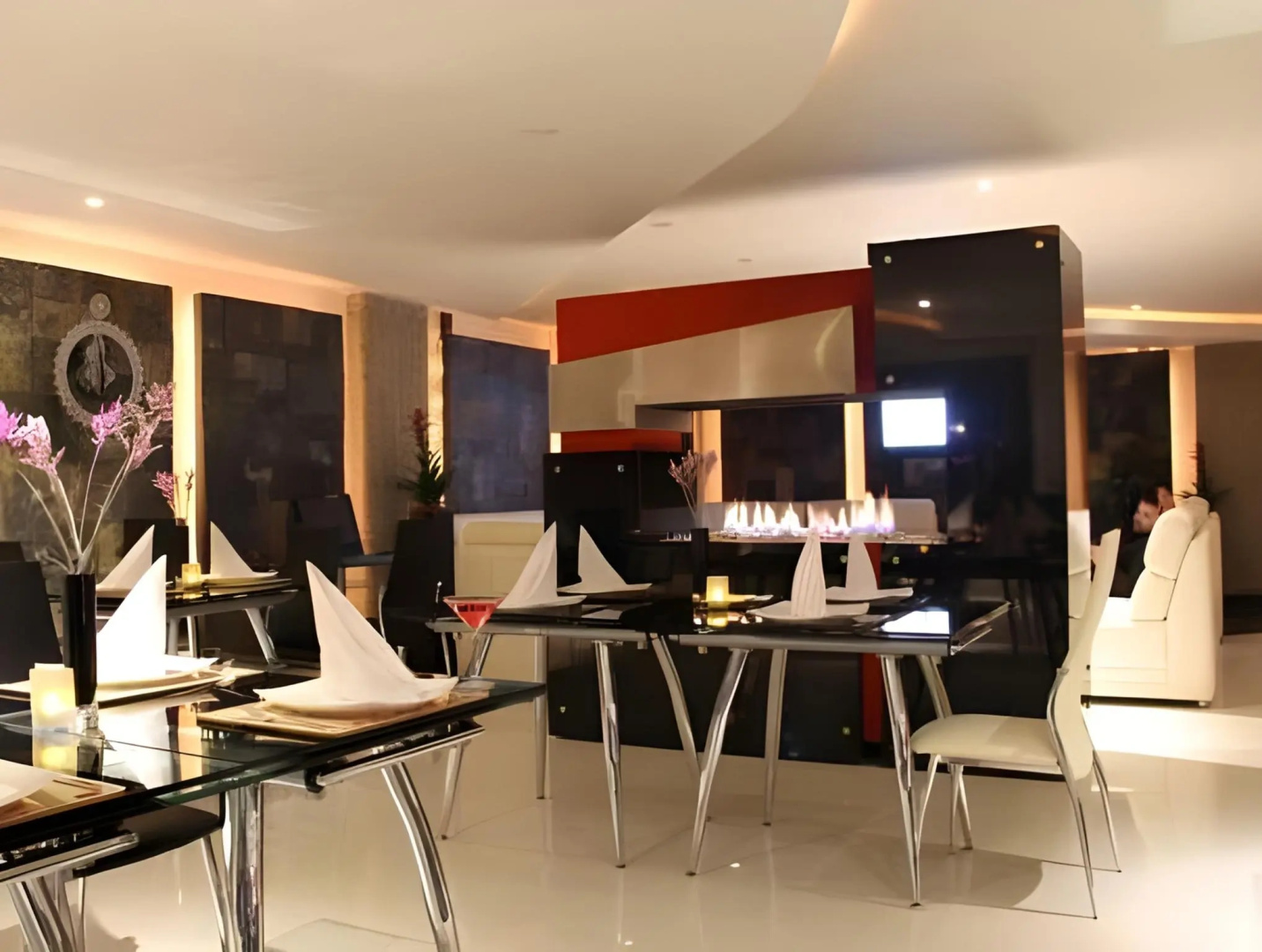 Photo - Hotel Suites 108