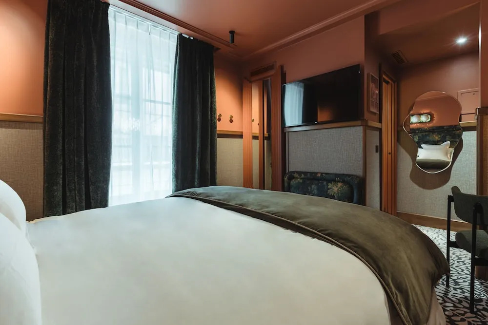 Photo - 1.75 Paris La Trêve