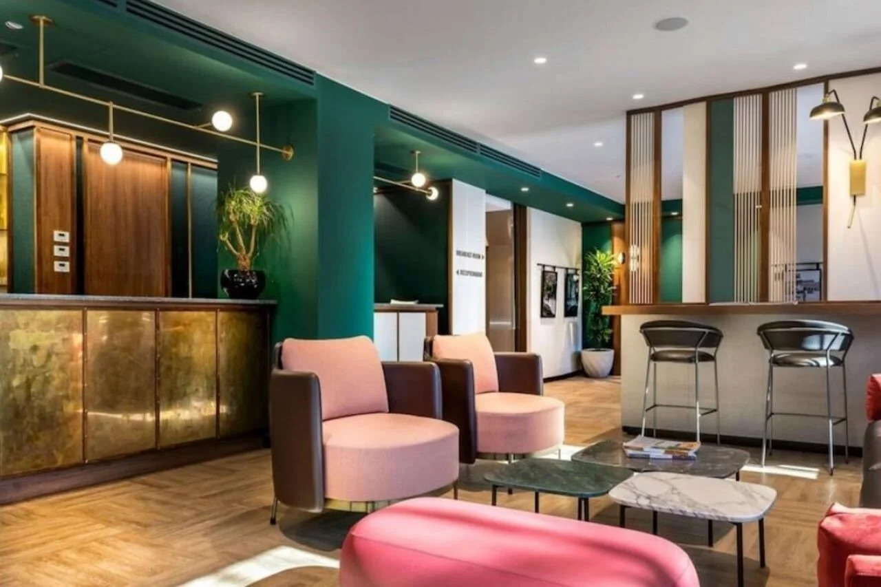 Photo - Hotel Canada