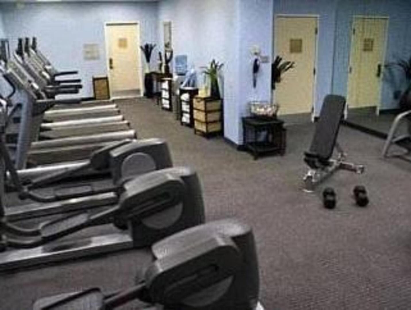 Photo - Courtyard by Marriott San Diego Downtown