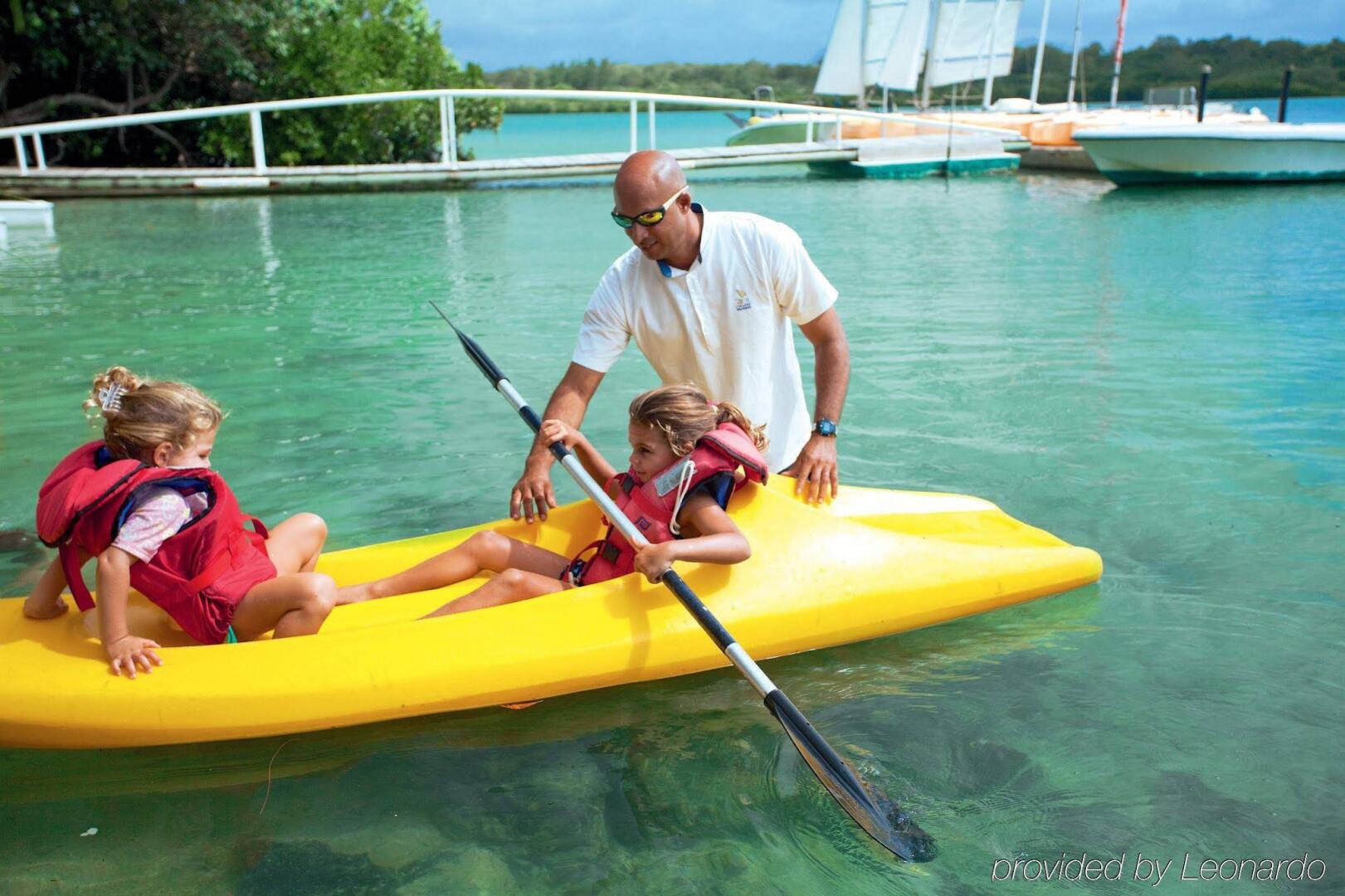 Photo - Tropical Attitude (Adults Only)