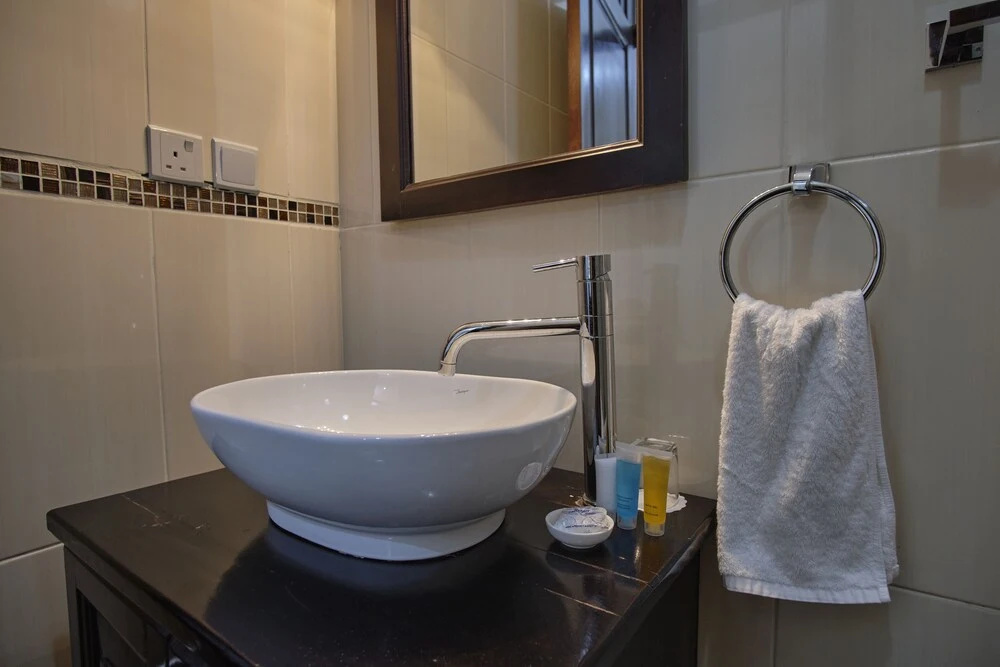 Photo - The Highbridge Guest Lodge