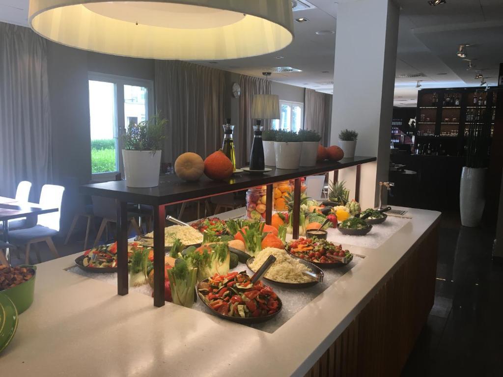 Photo - Home Hotel Tapto