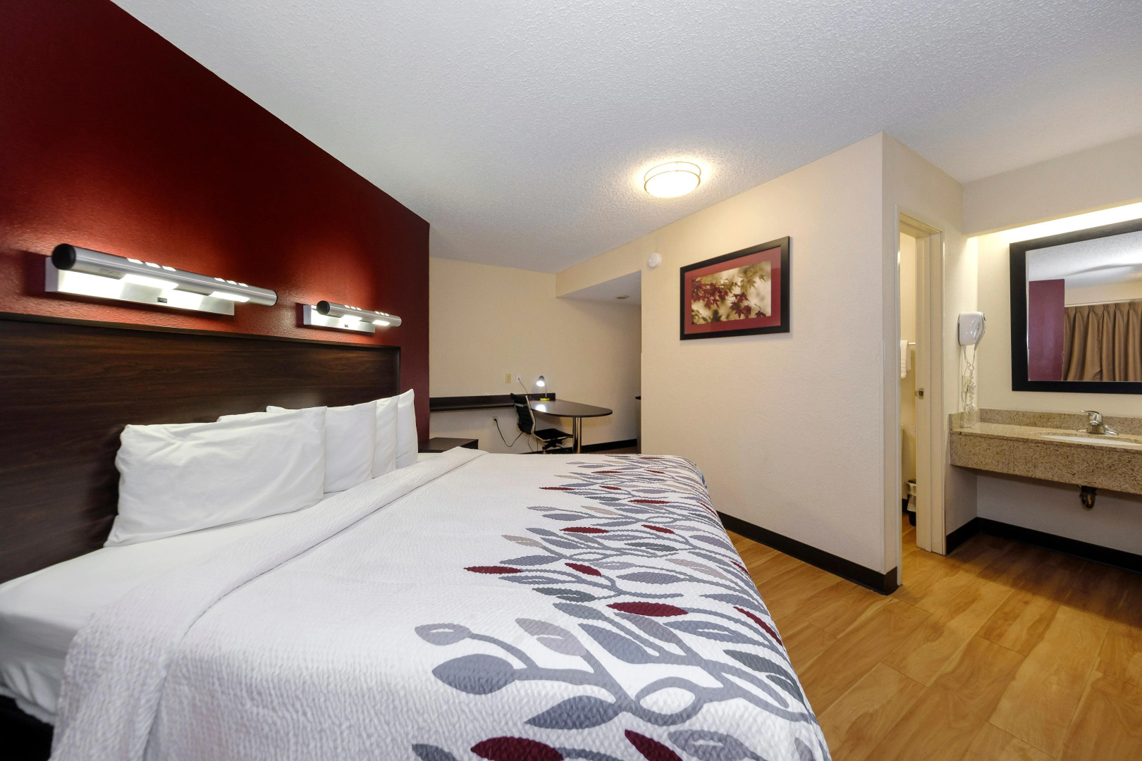 Photo - Red Roof Inn Dallas - DFW Airport North