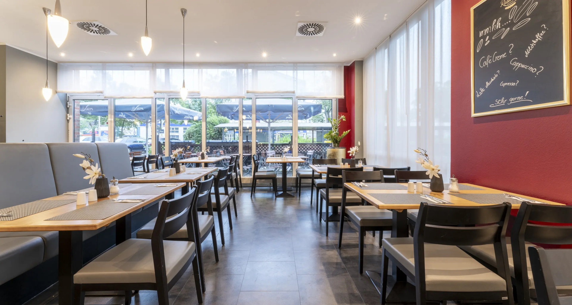 Foto - Plaza Premium Koln