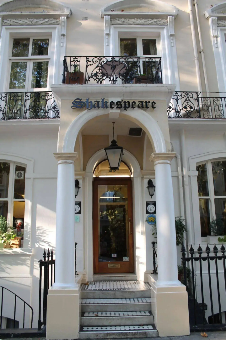 Photo - Shakespeare Hotel
