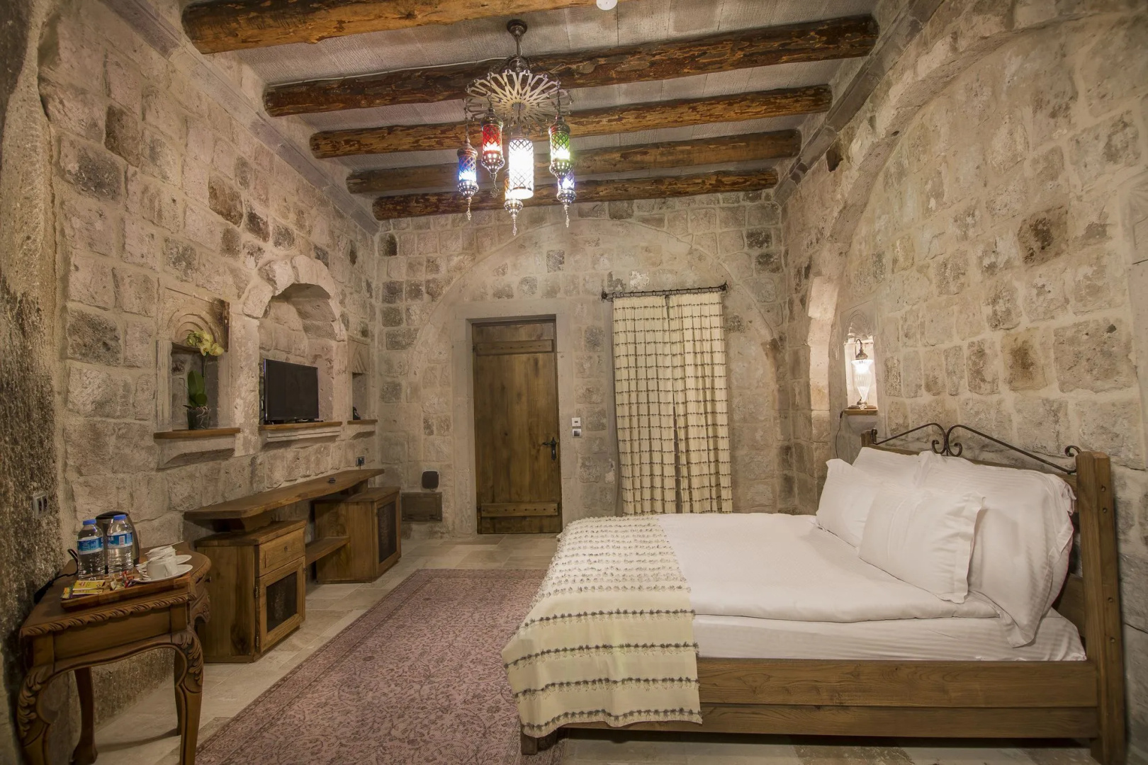 Photo - Hera Cave Suites