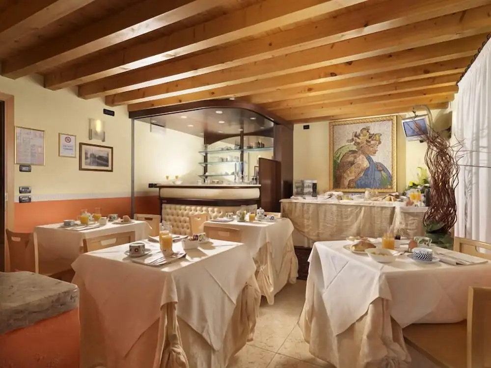 Photo - Hotel Roma