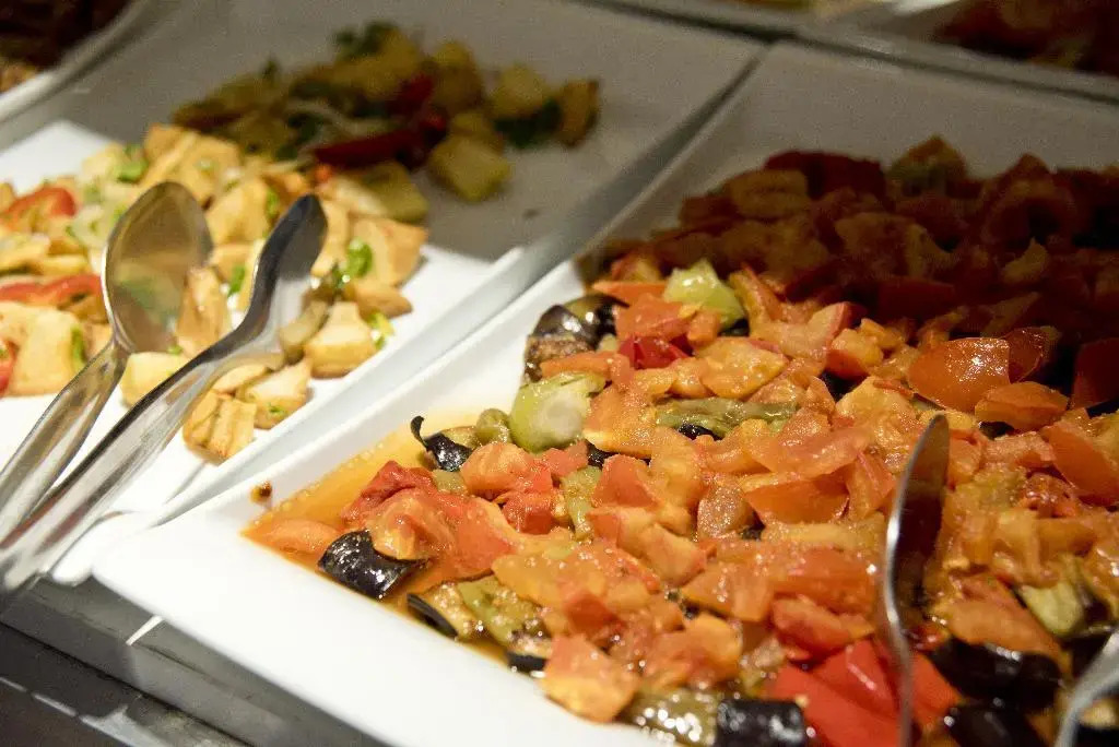 Photo - Hotel Broken Column