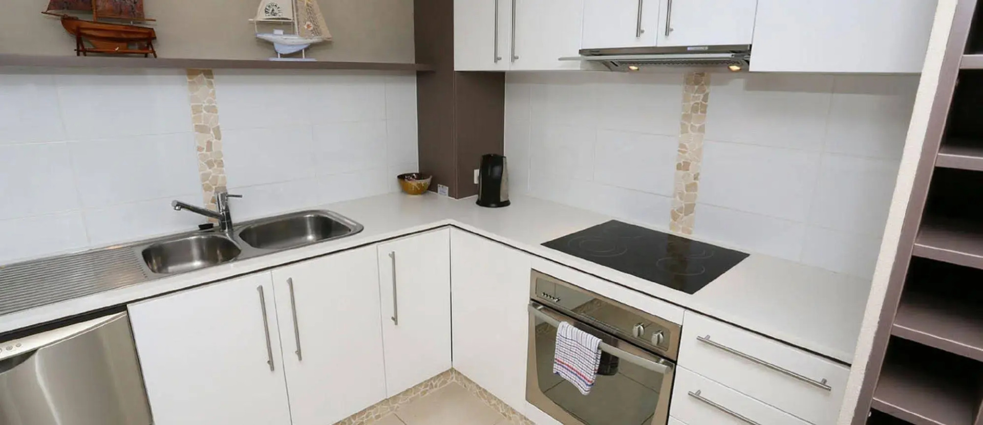 Photo - Biarritz Apartments Gold Coast