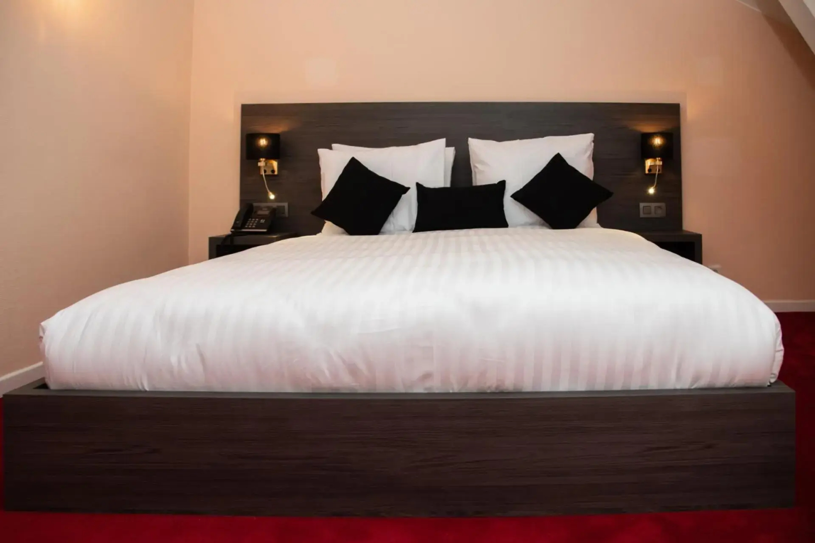 Photo - La Bourse Hotel