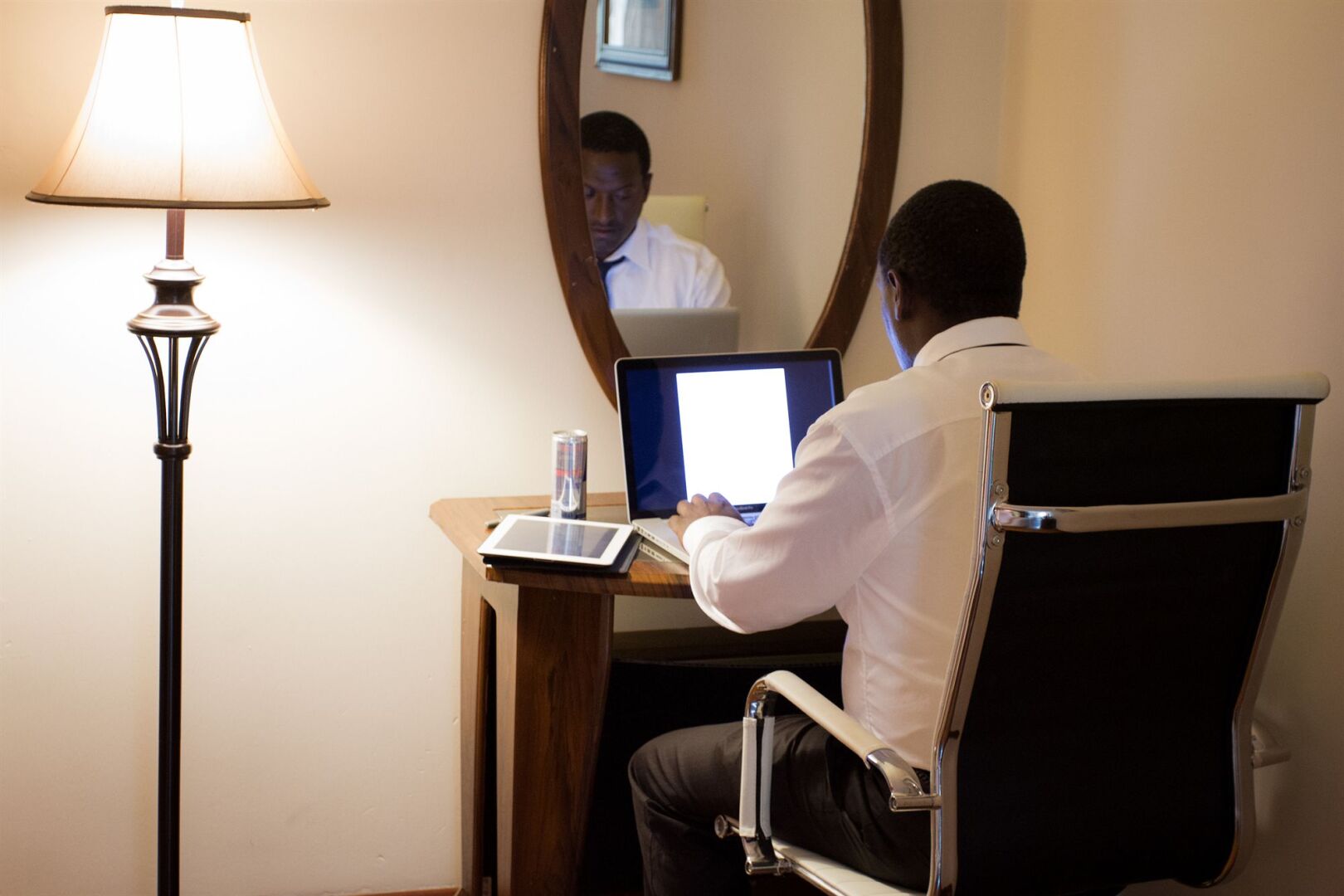 Photo - Monarch Hotel