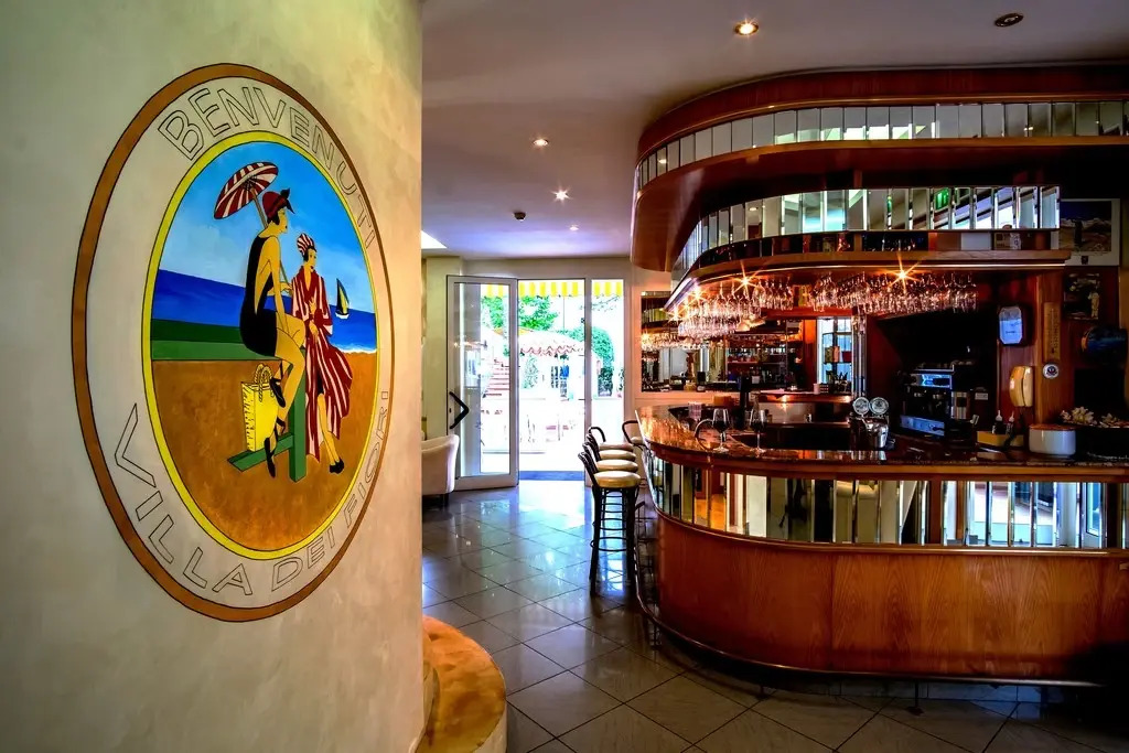 Photo - Hotel Villa dei Fiori - sul mare con piscina