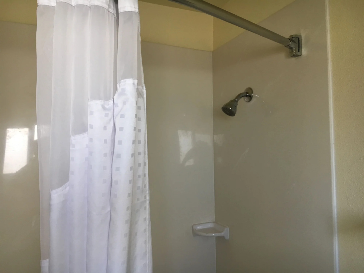 Photo - Econo Lodge Long Beach I-405