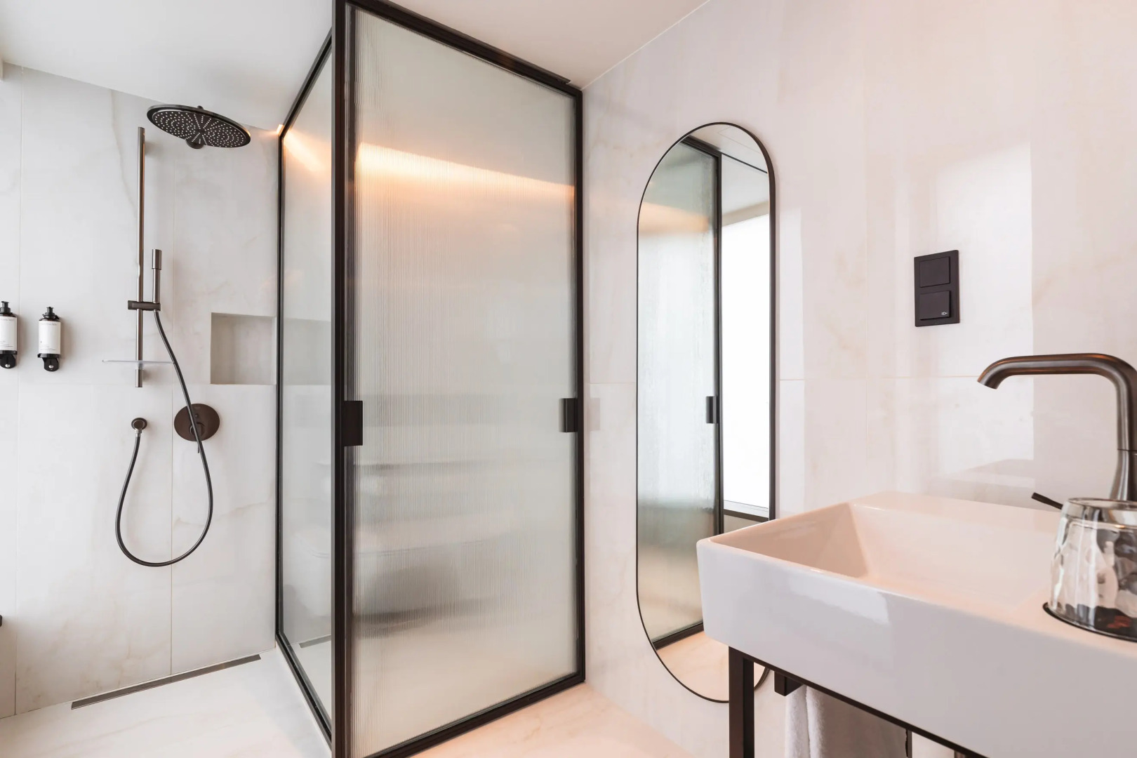 Photo - LUSTER Hotel