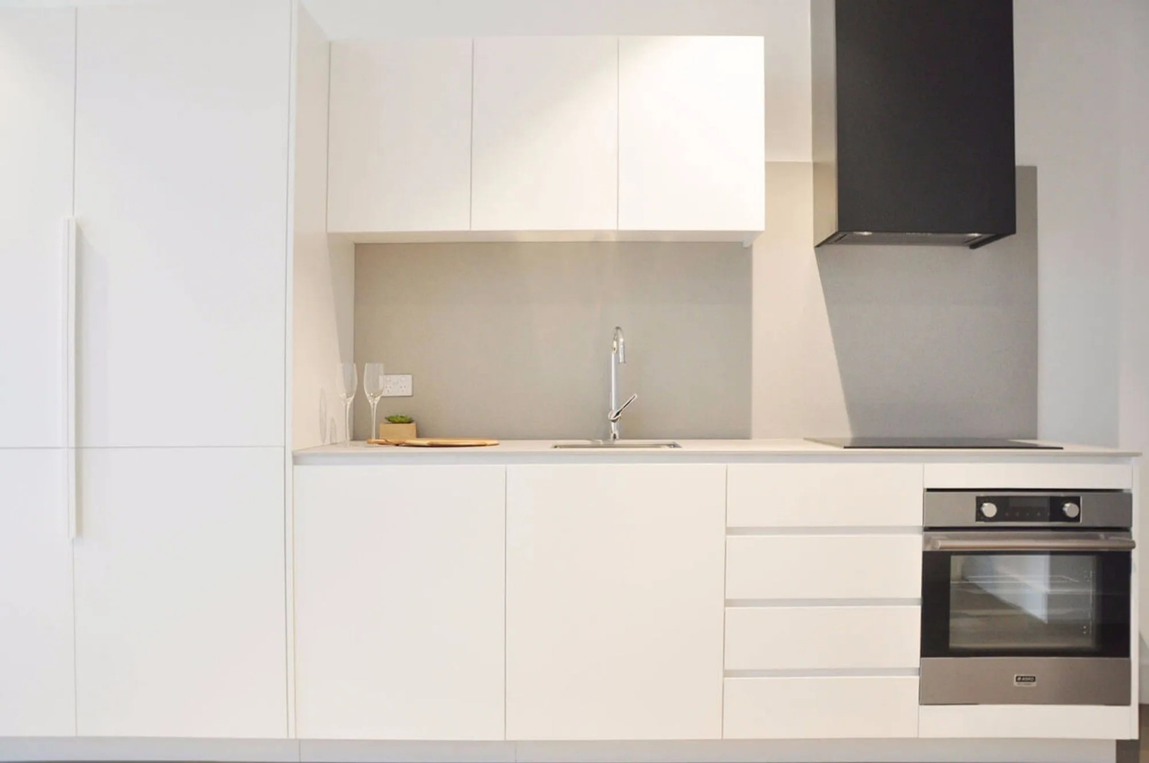 Photo - Tyrian Albert Park Lake