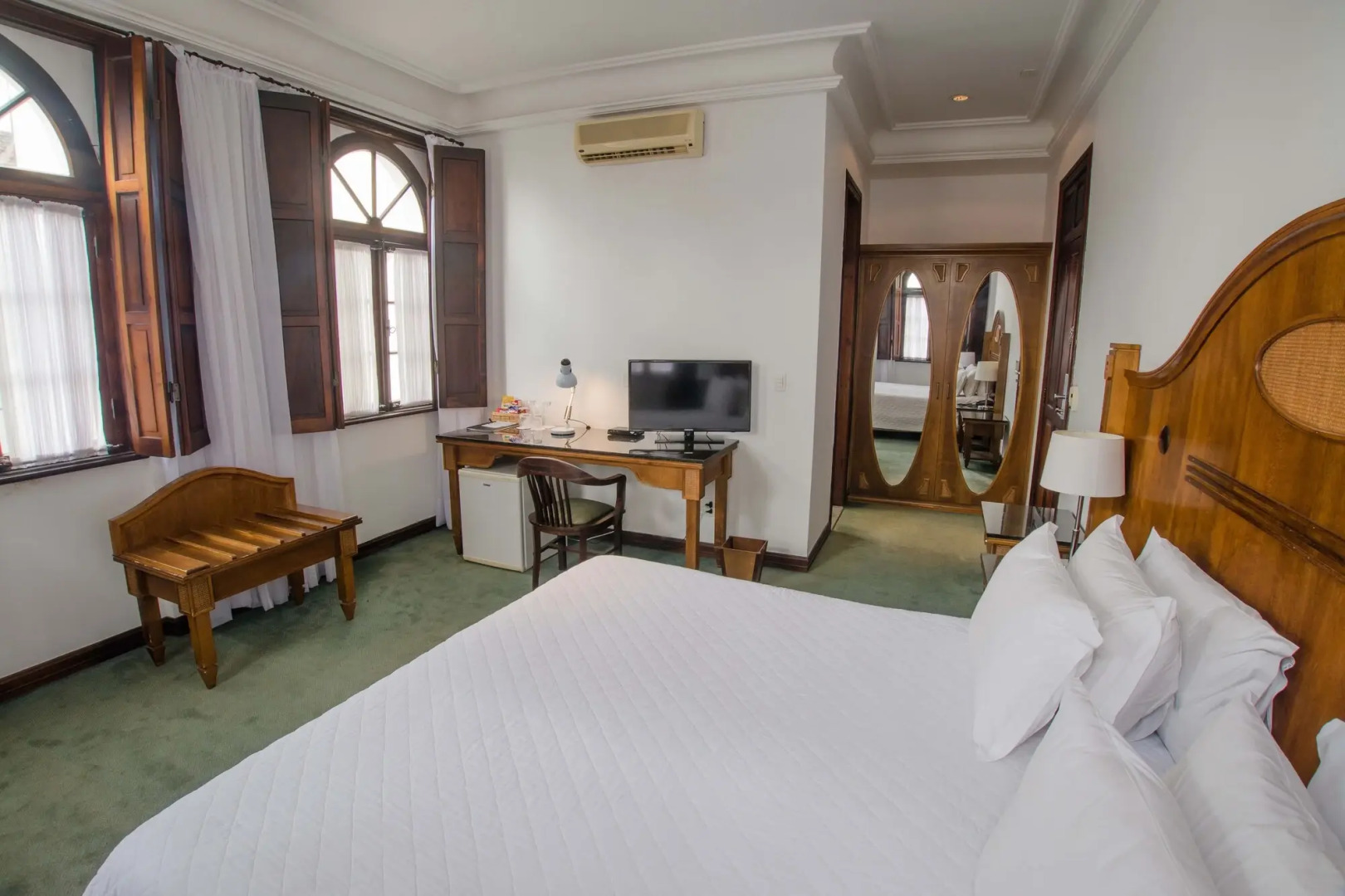 Foto - Johnscher by SJ - San Juan Curitiba