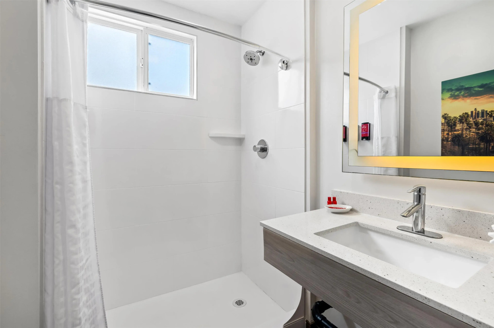 Foto - SureStay Hotel by Best Western Santa Monica