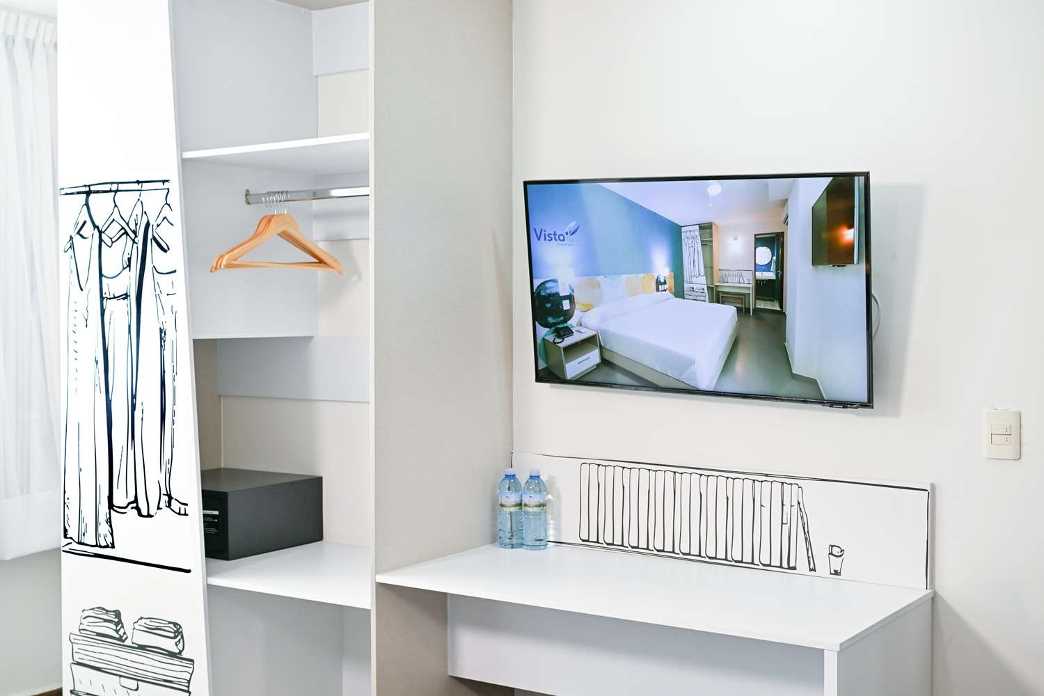 Photo - Vista Express Guadalajara Expo SureStay Collection by BW