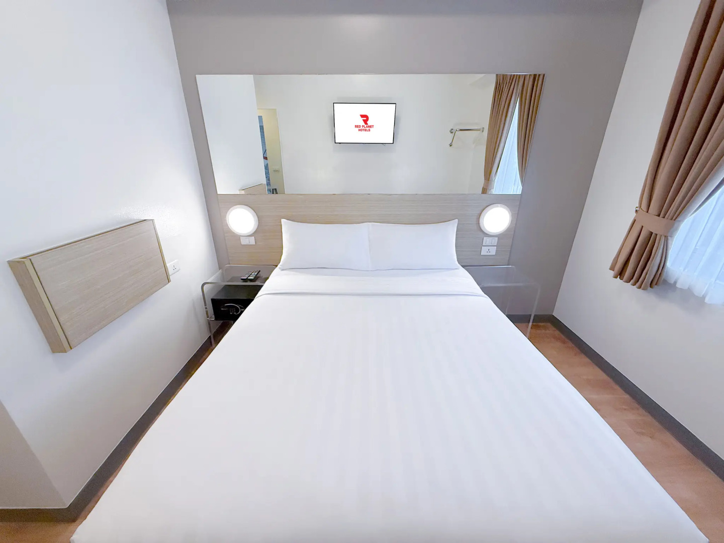 Foto - Red Planet Quezon City Timog