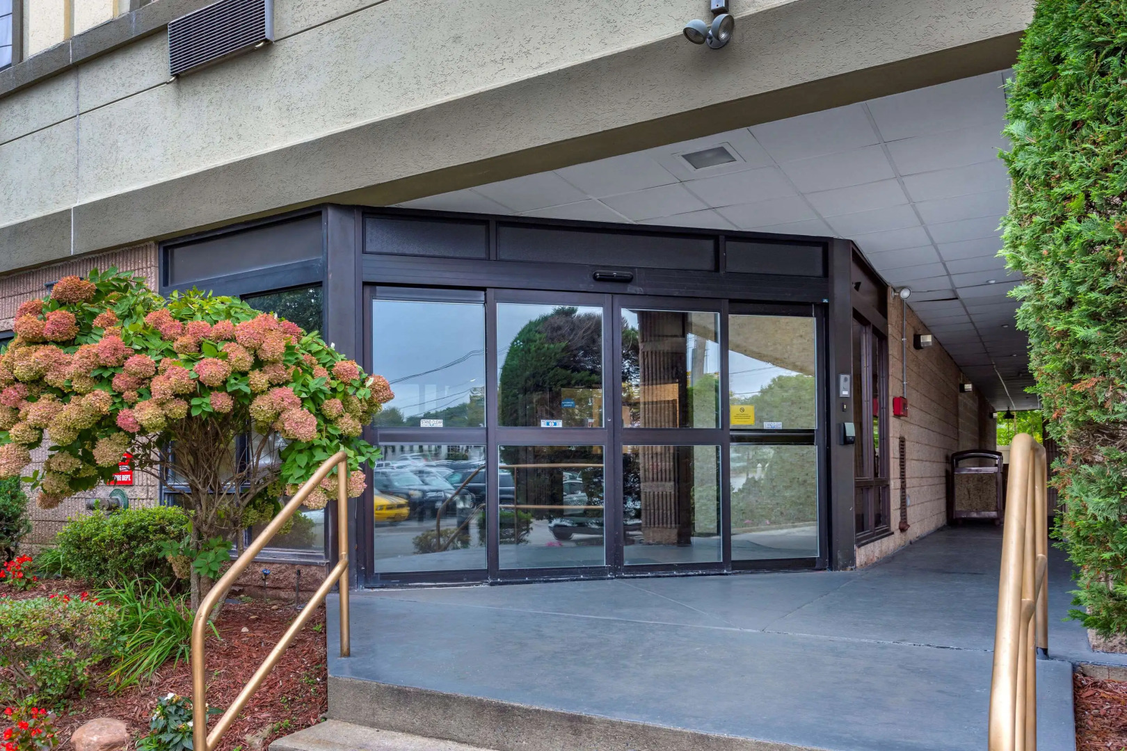 Photo - Comfort Inn Syosset-Long Island