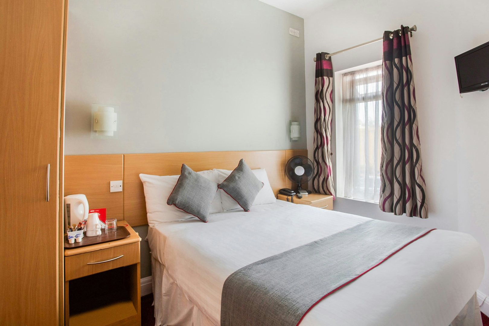 Photo - London Guest House by OYO - Acton