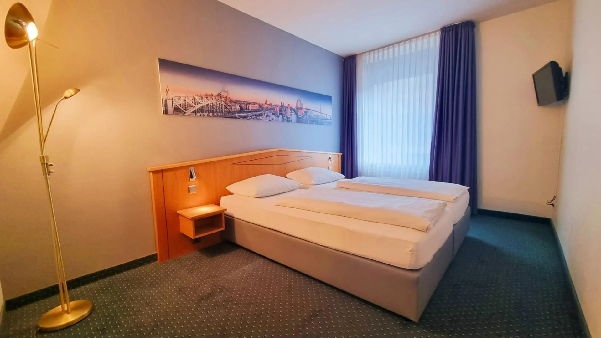 Photo - Hotel Panorama Hamburg-Harburg