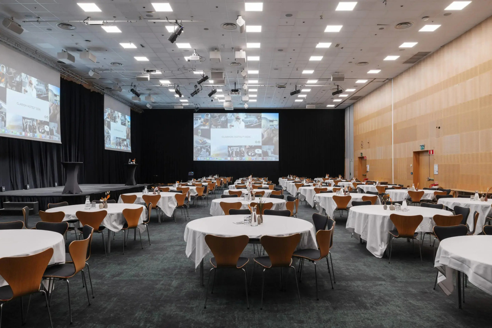 Photo - Clarion Hotel Sign