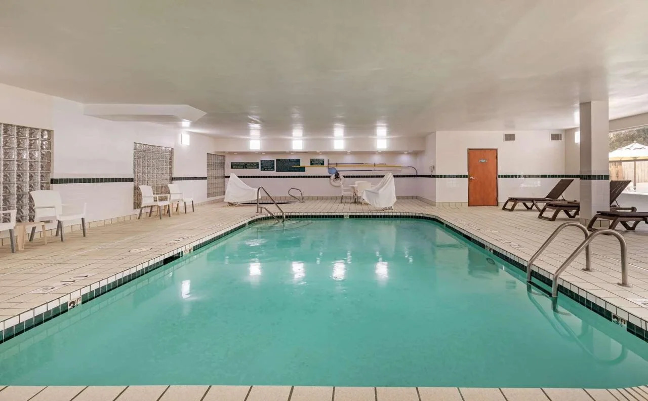 Photo - Comfort Suites North Dallas