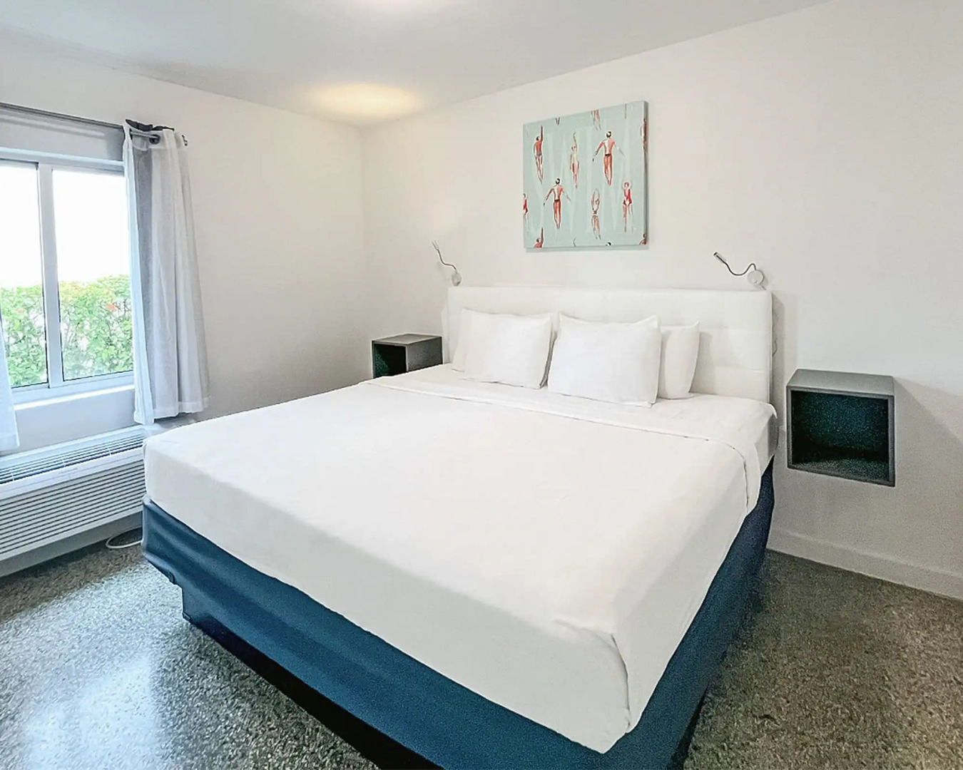 Photo - North Beach Hotel