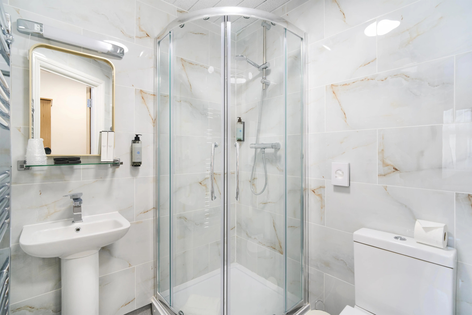 Photo - Best Western Greater London Hotel