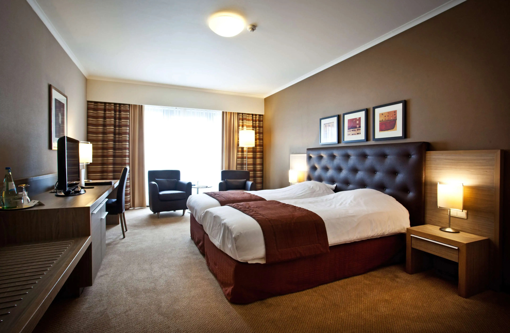 Photo - Hyllit Hotel